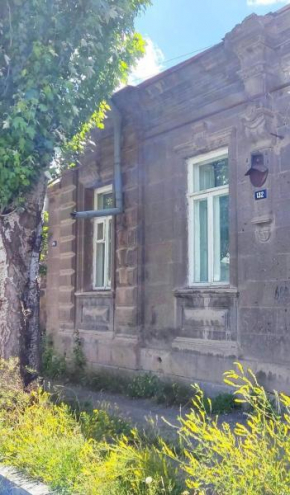Renting a house in the centre of Gyumri
